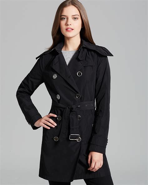 Burberry Balmoral Trench Coats for Women for sale 